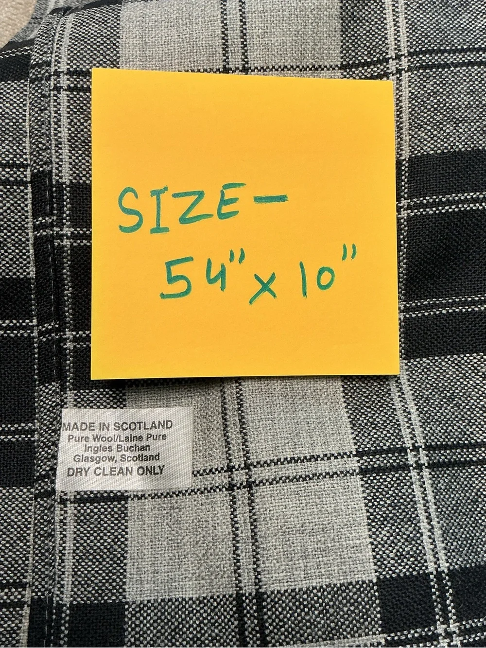 Ingles Buchan Pure Wool Men’s Scarf🧣Black Gray Plaid Classic Winter 54x10”